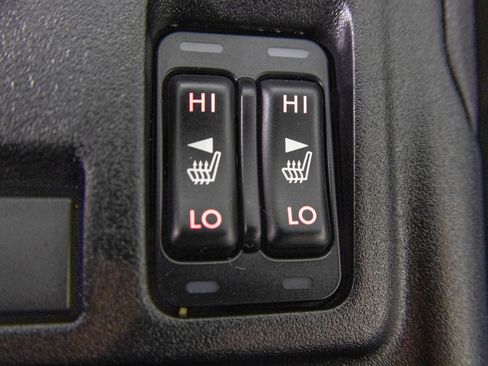 Used 2018 Subaru Impreza 2.0i Premium image 8