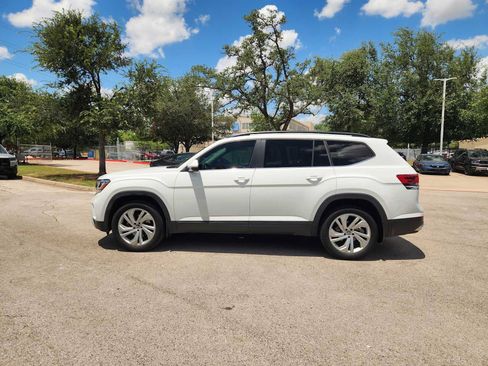Used 2021 Volkswagen Atlas SE FWD image 4