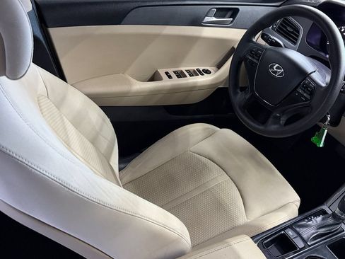 Used 2017 Hyundai Sonata SE FWD image 35