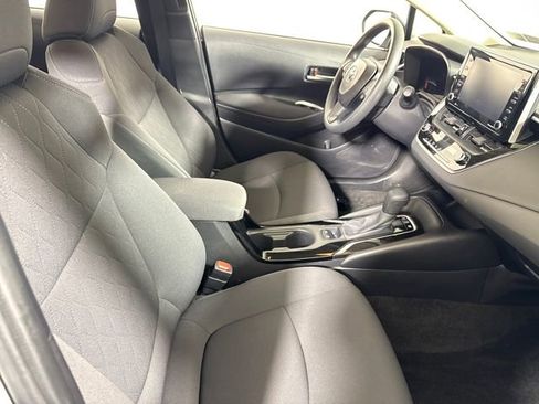 Used 2021 Toyota Corolla LE image 14