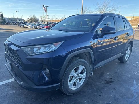 Used 2021 Toyota RAV4 XLE w/ XLE Grade Weather Package image 3