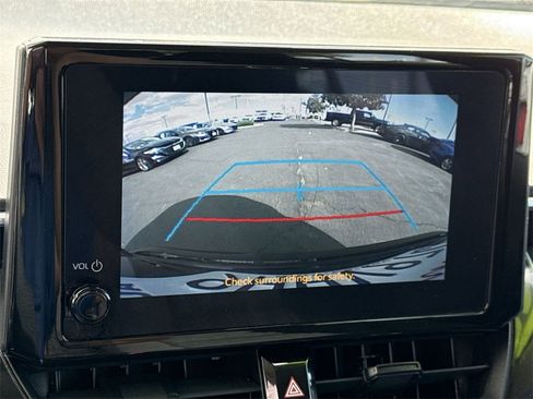 Used 2023 Toyota Corolla LE image 6