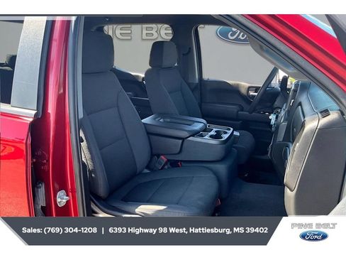 Used 2020 Chevrolet Silverado 1500 Custom w/ Custom Value Package AWD/4WD image 6