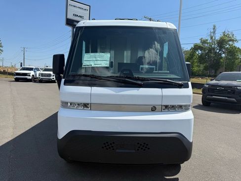 Used 2024 Chevrolet Brightdrop 600 w/ Commercial Equipment Package AWD/4WD image 7