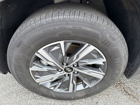 Used 2022 Hyundai Tucson Blue image 11