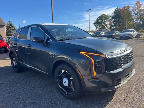 New 2026 Kia Sportage S image 5