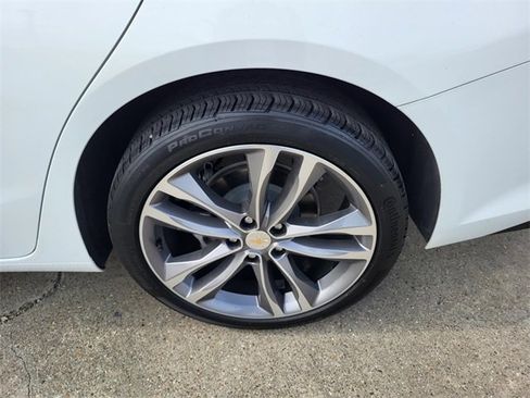 Used 2024 Chevrolet Malibu LT image 27