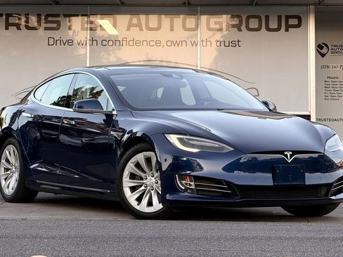 Used 2016 Tesla Model S 90D AWD/4WD image 2