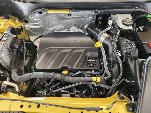 Certified 2024 Chevrolet Trax RS w/ Driver Confidence Package image 35