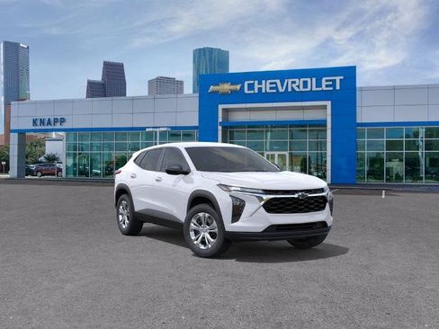 New 2026 Chevrolet Trax LS w/ Driver Confidence Package FWD image 1