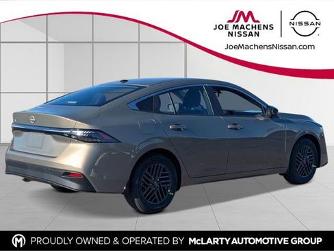 New 2026 Nissan Sentra SV w/ SV Convenience Package FWD image 6