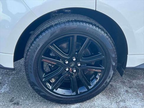 Used 2022 Ford Edge ST-Line w/ Cargo Accessory Package image 9