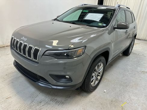 Used 2020 Jeep Cherokee Latitude Plus w/ Cold Weather Group image 9