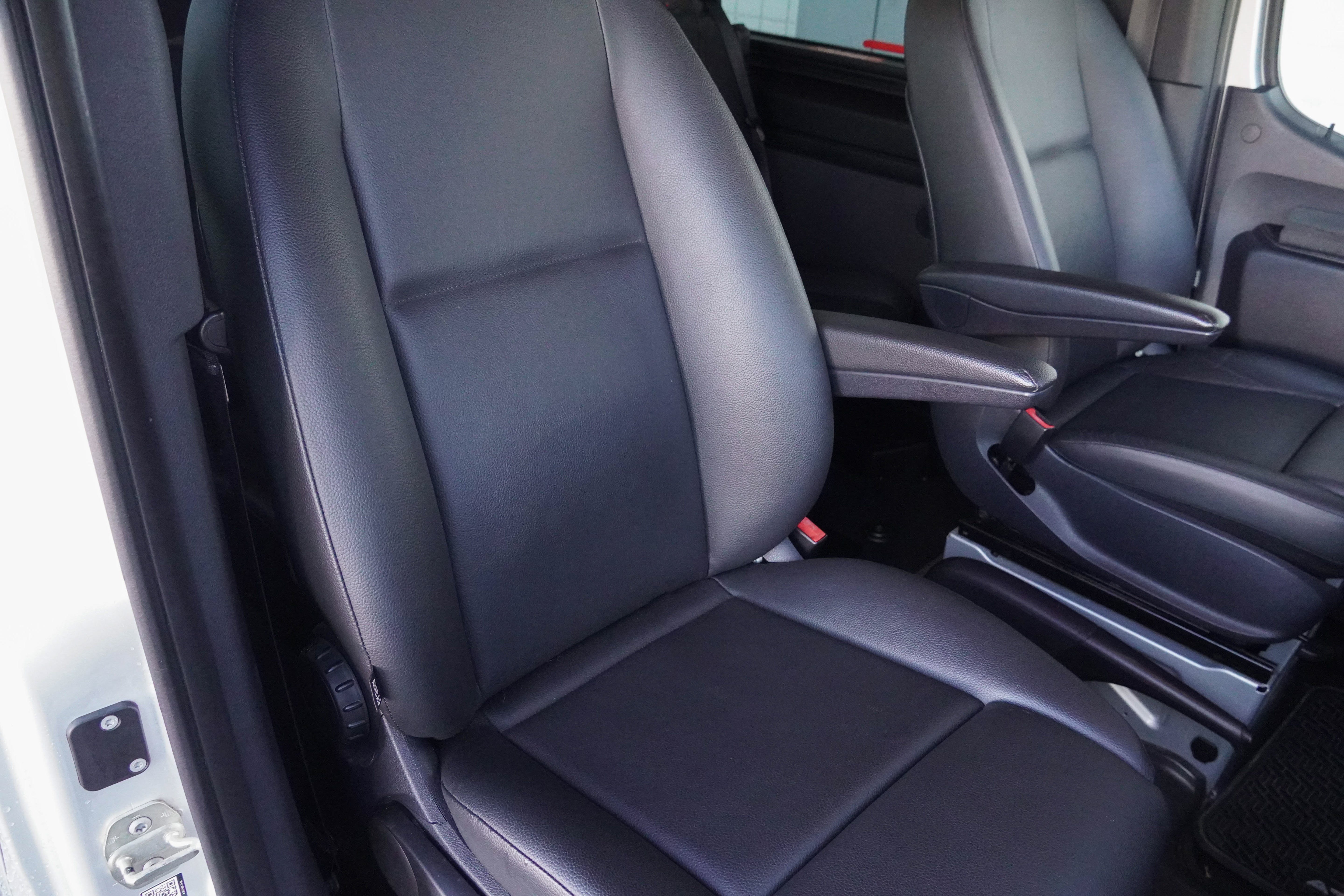 Used 2019 Mercedes-Benz Sprinter 2500 image 15