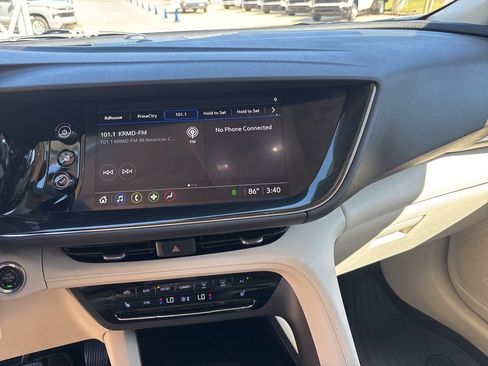 Used 2022 Buick Envision Essence w/ Safety Package image 31