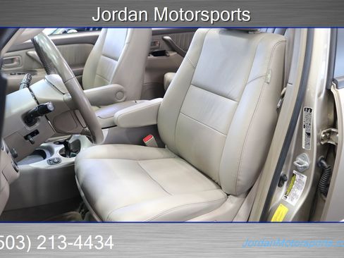 Used 2006 Toyota Sequoia Limited image 16