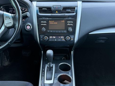 Used 2013 Nissan Altima 2.5 SV FWD image 33
