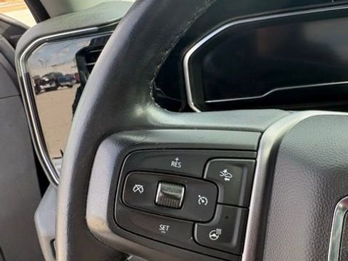 Used 2022 GMC Sierra 1500 SLT AWD/4WD image 17