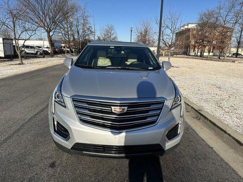 Used 2017 Cadillac XT5 Luxury w/ Driver Awareness Package image 4