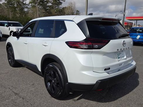New 2026 Nissan Rogue SV FWD image 8