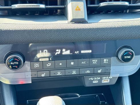 New 2026 Subaru Outback Limited AWD/4WD image 19