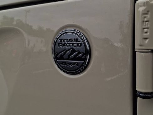 Used 2022 Jeep Wrangler Unlimited Sport AWD/4WD image 37