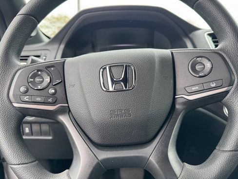 Used 2022 Honda Pilot Sport image 18
