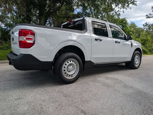Used 2025 Ford Maverick XL FWD image 9