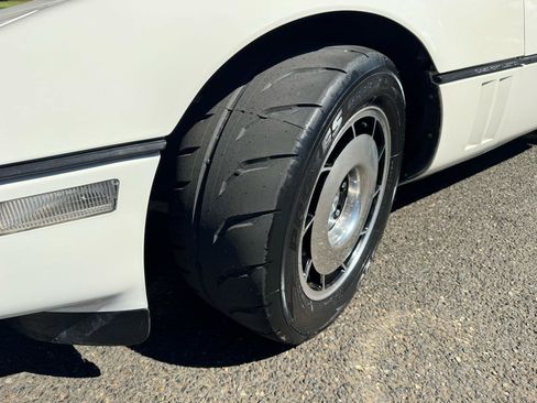 Used 1988 Chevrolet Corvette Convertible RWD image 41