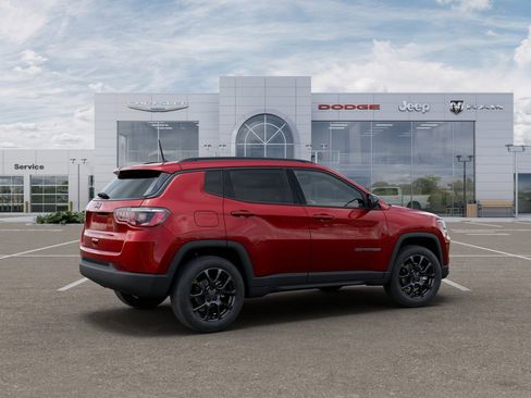 New 2026 Jeep Compass Latitude image 4