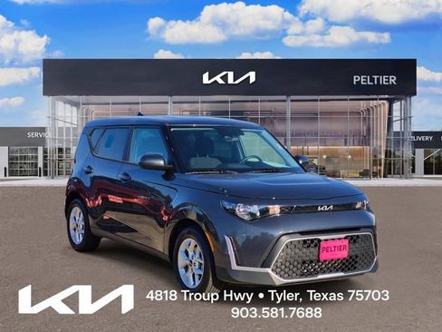 Certified 2025 Kia Soul LX w/ LX Technology Package FWD image 1