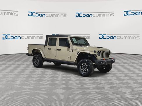 Used 2020 Jeep Gladiator Mojave w/ Dual Top Group AWD/4WD image 2
