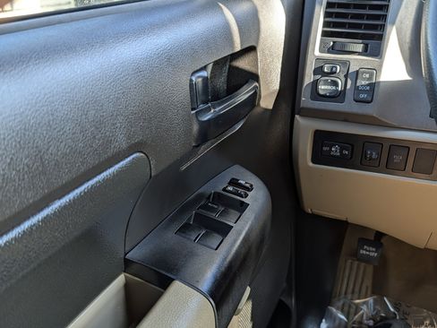 Used 2010 Toyota Tundra 2WD Double Cab image 23