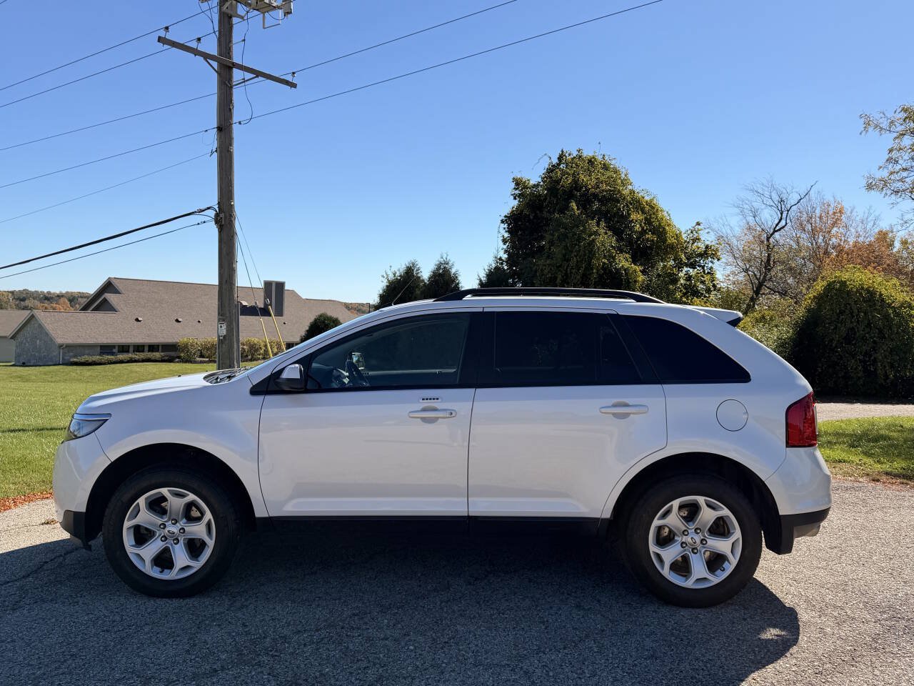 Used 2013 Ford Edge SEL AWD/4WD image 2