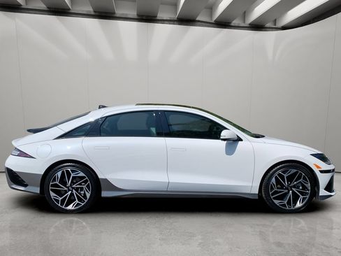 Used 2023 Hyundai Ioniq 6 Limited RWD image 6
