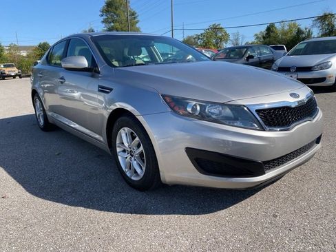 Used 2011 Kia Optima LX image 1