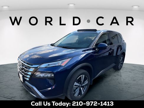 Used 2024 Nissan Rogue SL w/ SL Premium Package FWD image 3