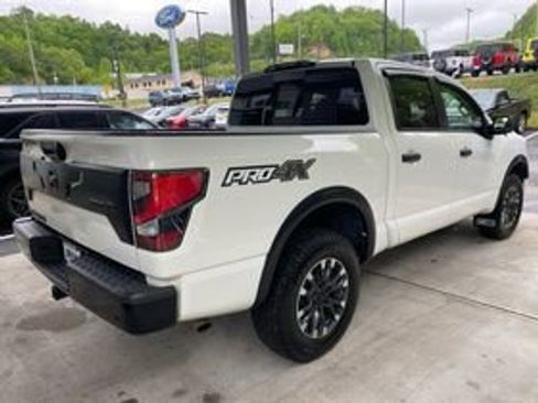 Used 2021 Nissan Titan PRO-4X AWD/4WD image 5