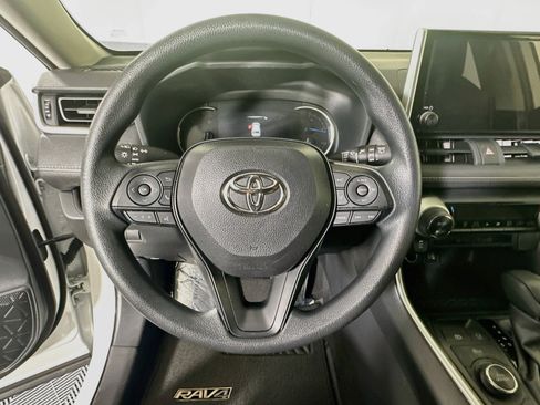Certified 2025 Toyota RAV4 XLE AWD/4WD image 15
