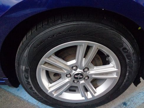 Used 2014 Ford Mustang Coupe image 8