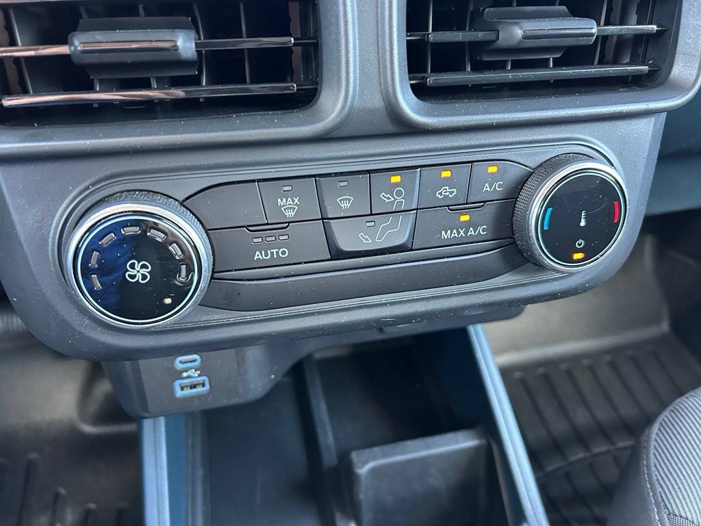 Used 2023 Ford Maverick XL FWD image 31