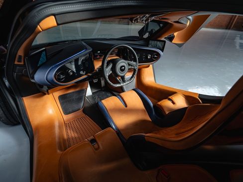 Used 2020 McLaren Speedtail image 38