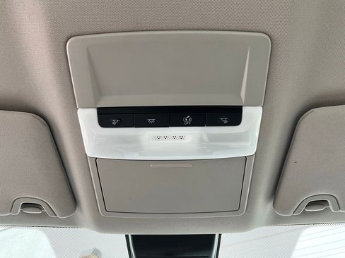 Used 2025 Nissan Altima 2.5 SV image 17