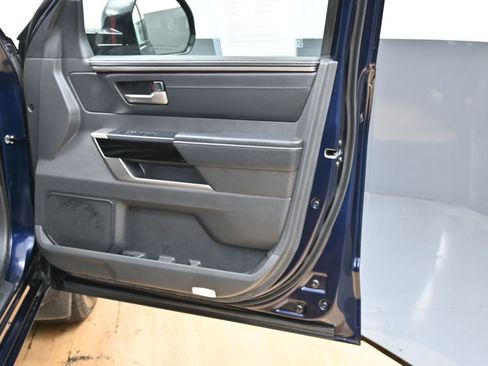 Used 2026 Toyota Tundra Limited AWD/4WD image 35