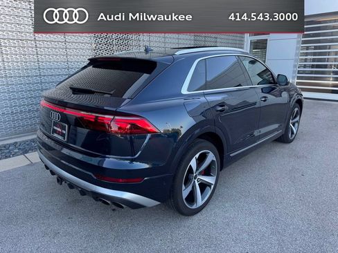 Used 2024 Audi SQ8 Prestige AWD/4WD image 3