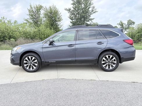 Used 2017 Subaru Outback 2.5i Limited AWD/4WD image 6