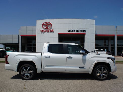 Used 2025 Toyota Tundra Capstone AWD/4WD image 1