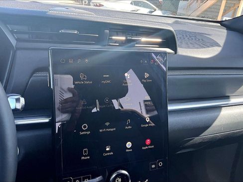 Used 2025 GMC Terrain Elevation AWD/4WD image 22