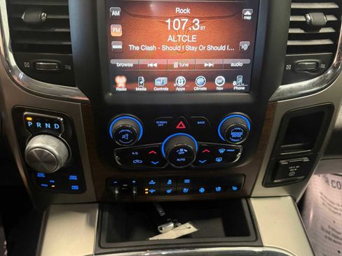 Used 2017 RAM 1500 Laramie w/ Convenience Group AWD/4WD image 37