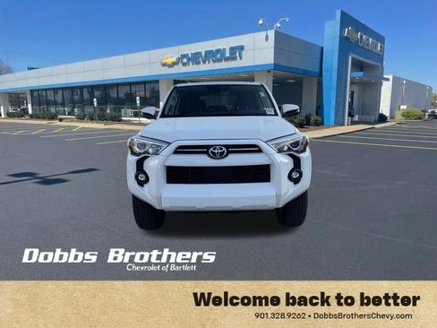 Used 2024 Toyota 4Runner SR5 Premium AWD/4WD image 2